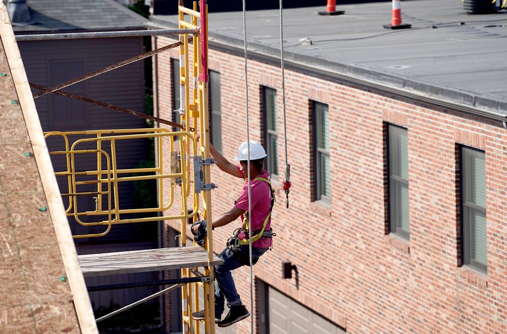 Essential Questions to Ask a Commercial Roofing Contractor in Columbus, OH