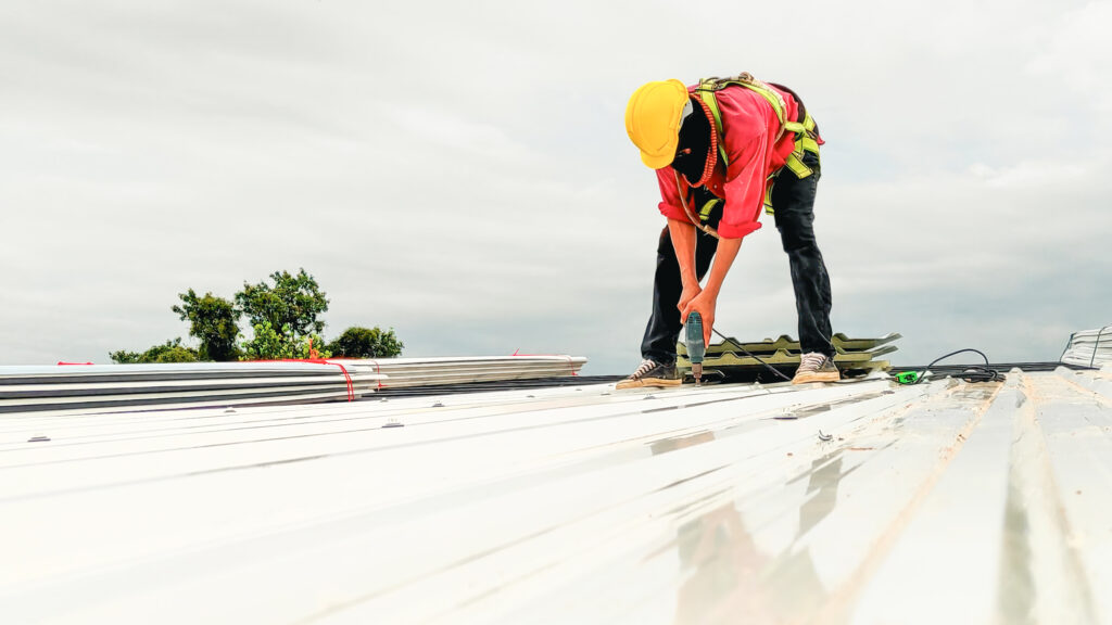 5 Distinct Benefits of Hiring a Commercial Roofing Contractor Based in Dallas